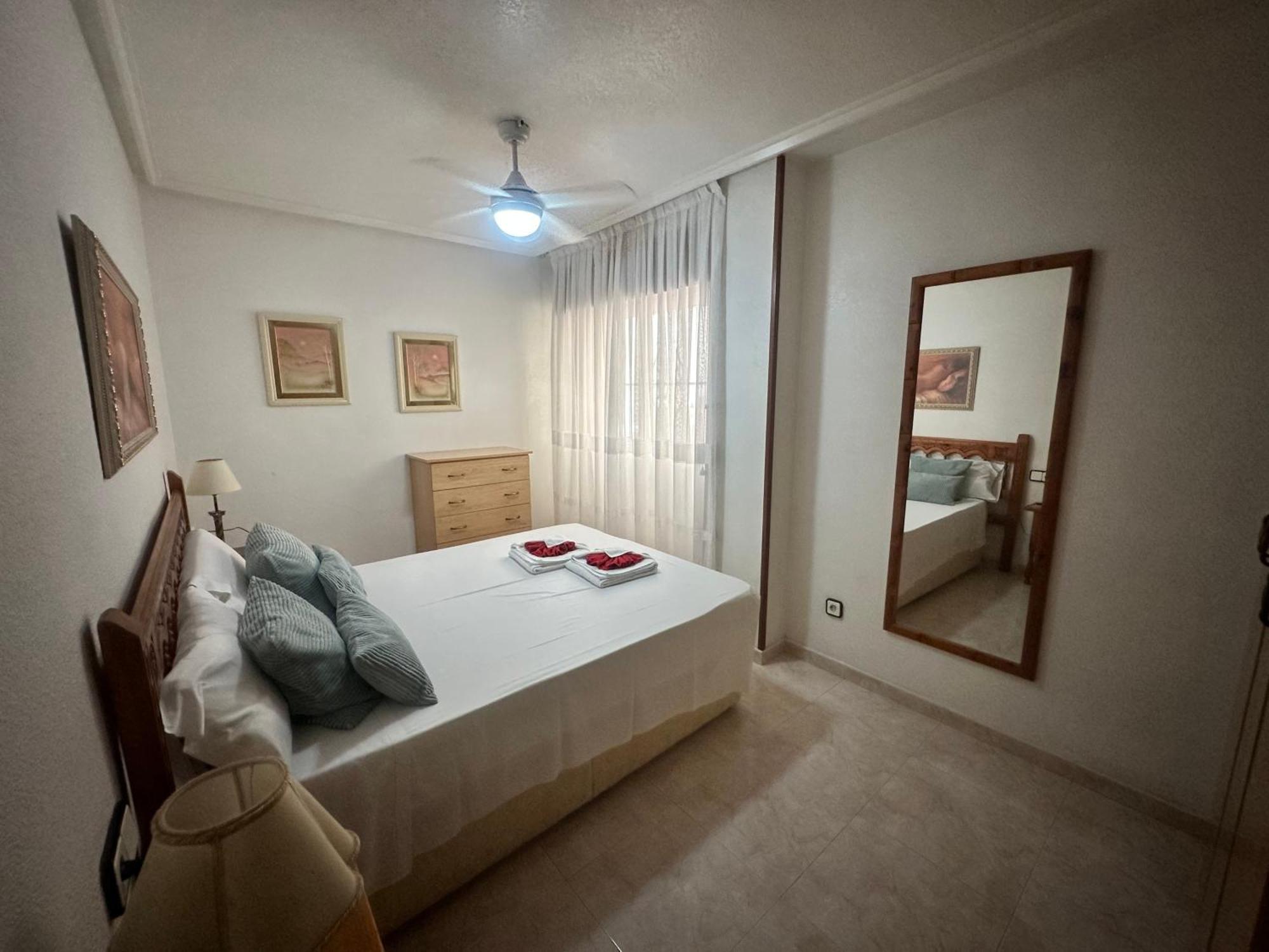 Homely Apartments Habaneras Torrevieja Bagian luar foto